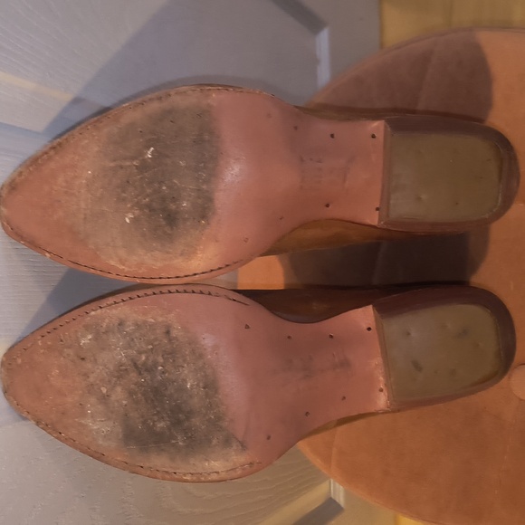 Frye Sacha Leather Chelsea Booties Size 8 - Picture 9 of 9